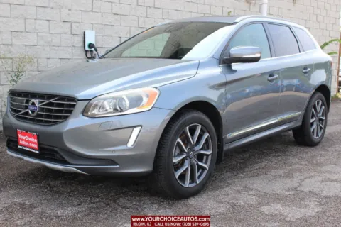 Gray 2016 Volvo XC60 T6 Platinum for sale in Elgin, IL