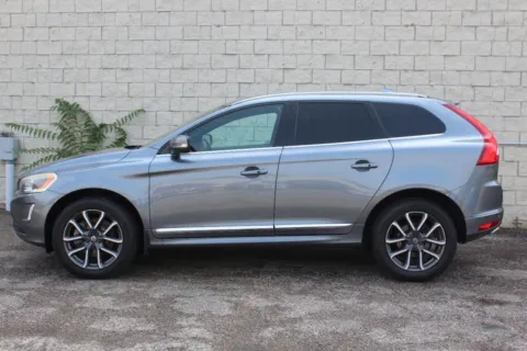 Photos of 2016 Volvo XC60 T6 Platinum for sale in Elgin, IL at Your Choice Autos - Elgin