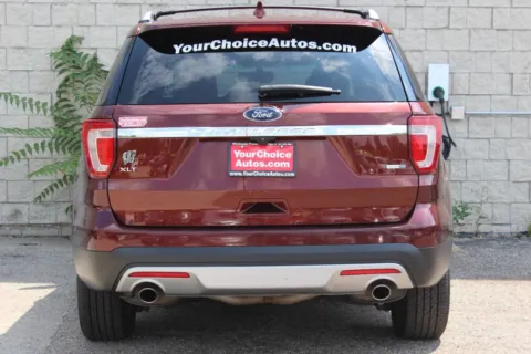 More photos of 2016 Ford Explorer XLT at Your Choice Autos - Elgin, IL