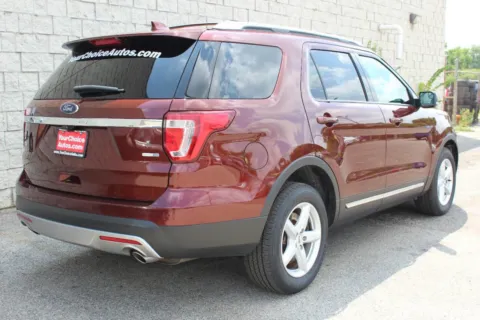 More photos of 2016 Ford Explorer XLT at Your Choice Autos - Elgin, IL