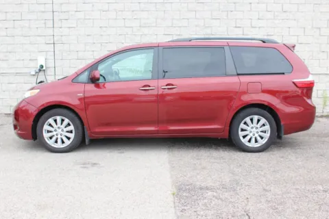 Photos of 2017 Toyota Sienna XLE Premium 7 Passenger AWD 4dr Mini Van for sale in Elgin, IL at Your Choice Autos - Elgin