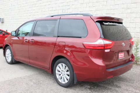 Another view of 2017 Toyota Sienna XLE Premium 7 Passenger AWD 4dr Mini Van for sale in Elgin, IL at Your Choice Autos - Elgin