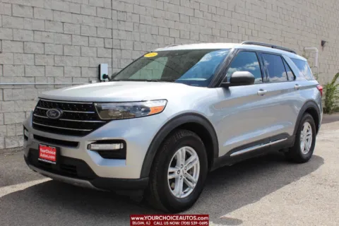 Silver 2020 Ford Explorer XLT for sale in Elgin, IL