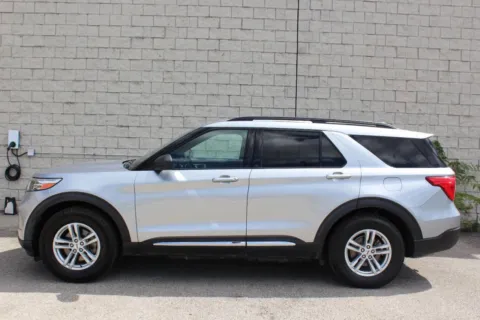 Photos of 2020 Ford Explorer XLT for sale in Elgin, IL at Your Choice Autos - Elgin