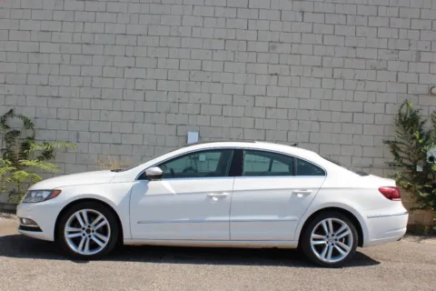 Photos of 2013 Volkswagen CC Lux for sale in Elgin, IL at Your Choice Autos - Elgin