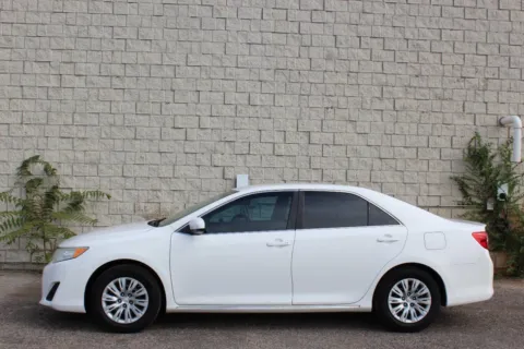 Photos of 2012 Toyota Camry LE 4dr Sedan for sale in Elgin, IL at Your Choice Autos - Elgin