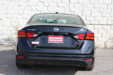 More photos of 2019 Nissan Altima 2.5 S at Your Choice Autos - Elgin, IL