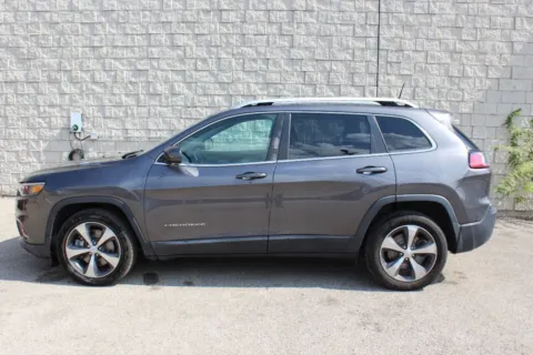 Photos of 2019 Jeep Cherokee Limited for sale in Elgin, IL at Your Choice Autos - Elgin