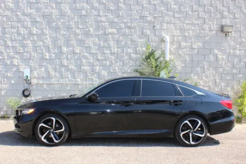 Photos of 2022 Honda Accord Sedan Sport SE for sale in Elgin, IL at Your Choice Autos - Elgin