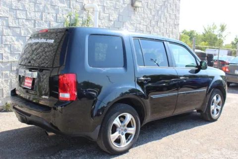 More photos of 2012 Honda Pilot EX at Your Choice Autos - Elgin, IL