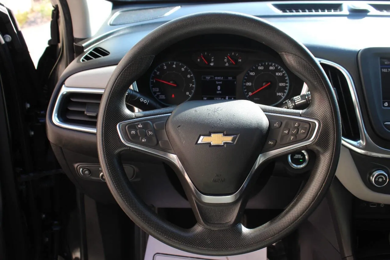 2019 Chevrolet Equinox LS - Photo 21