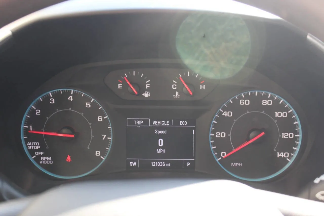 2019 Chevrolet Equinox LS - Photo 22