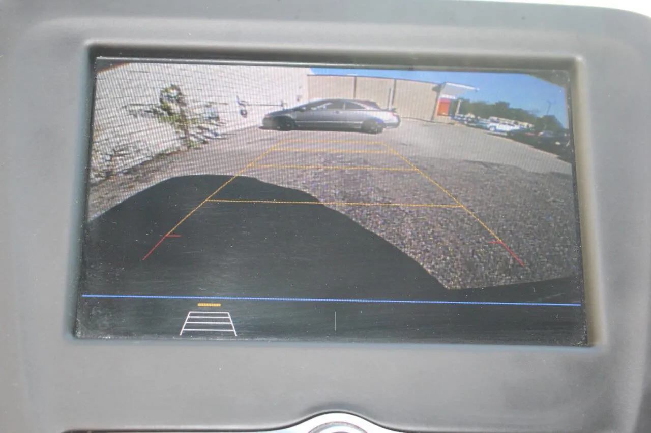2019 Chevrolet Equinox LS - Photo 24