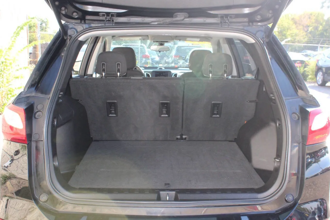 2019 Chevrolet Equinox LS - Photo 14