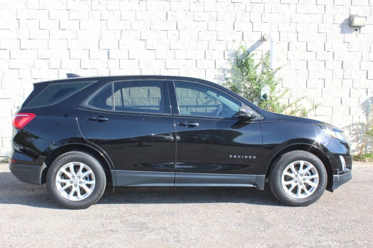 2019 Chevrolet Equinox LS - Photo 6