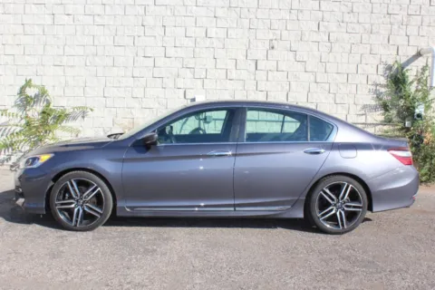 Photos of 2016 Honda Accord Sedan Sport for sale in Elgin, IL at Your Choice Autos - Elgin