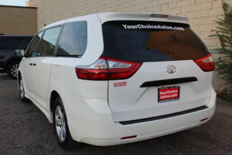 Another view of 2018 Toyota Sienna L for sale in Elgin, IL at Your Choice Autos - Elgin