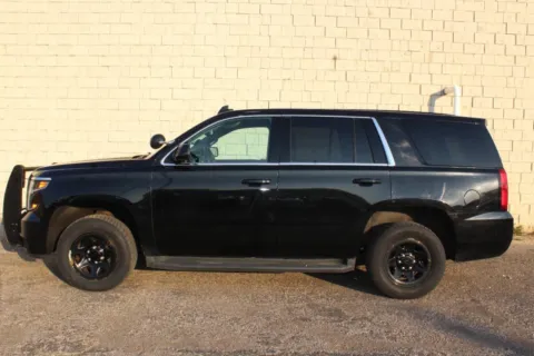 Photos of 2017 Chevrolet Tahoe Commercial for sale in Elgin, IL at Your Choice Autos - Elgin