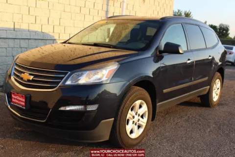 Blue 2017 Chevrolet Traverse LS for sale in Elgin, IL