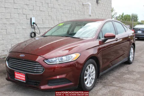 Red 2016 Ford Fusion S for sale in Elgin, IL