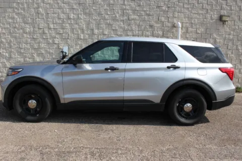 Photos of 2022 Ford Police Interceptor Utility AWD 4dr SUV for sale in Elgin, IL at Your Choice Autos - Elgin