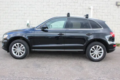 Photos of 2016 Audi Q5 Premium for sale in Elgin, IL at Your Choice Autos - Elgin