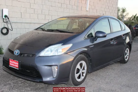 Gray 2013 Toyota Prius Three 4dr Hatchback for sale in Elgin, IL