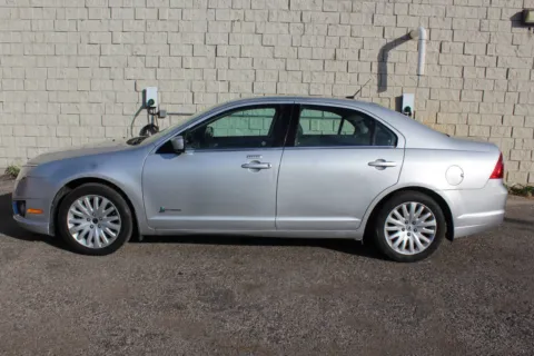 Photos of 2011 Ford Fusion Hybrid for sale in Elgin, IL at Your Choice Autos - Elgin