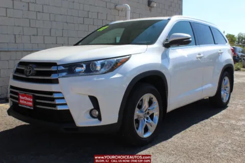 White 2017 Toyota Highlander Limited AWD 4dr SUV for sale in Elgin, IL