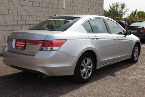 More photos of 2011 Honda Accord Sdn SE at Your Choice Autos - Elgin, IL