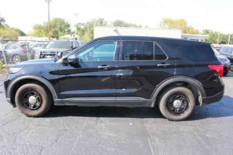 Photos of 2021 Ford Police Interceptor Utility AWD 4dr SUV for sale in Elgin, IL at Your Choice Autos - Elgin