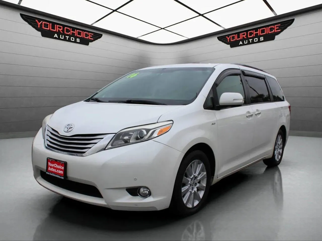 White 2016 Toyota Sienna Limited Premium 7 Passenger AWD 4dr Mini Van for sale in Elgin, IL