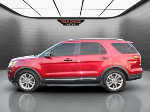 Photos of 2019 Ford Explorer XLT for sale in Elgin, IL at Your Choice Autos - Elgin