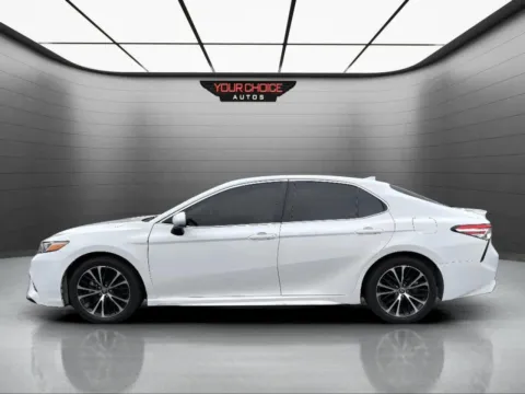 Photos of 2020 Toyota Camry SE 4dr Sedan for sale in Elgin, IL at Your Choice Autos - Elgin