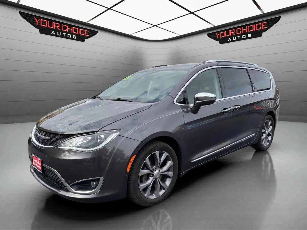 Gray 2018 Chrysler Pacifica Limited for sale in Elgin, IL