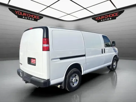 More photos of 2021 Chevrolet Express Cargo Van 2500 3dr Cargo Van at Your Choice Autos - Elgin, IL