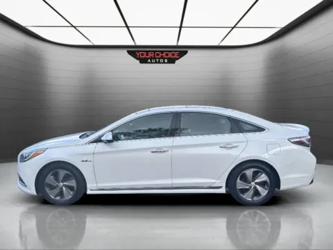 Photos of 2016 Hyundai Sonata Hybrid Limited for sale in Elgin, IL at Your Choice Autos - Elgin