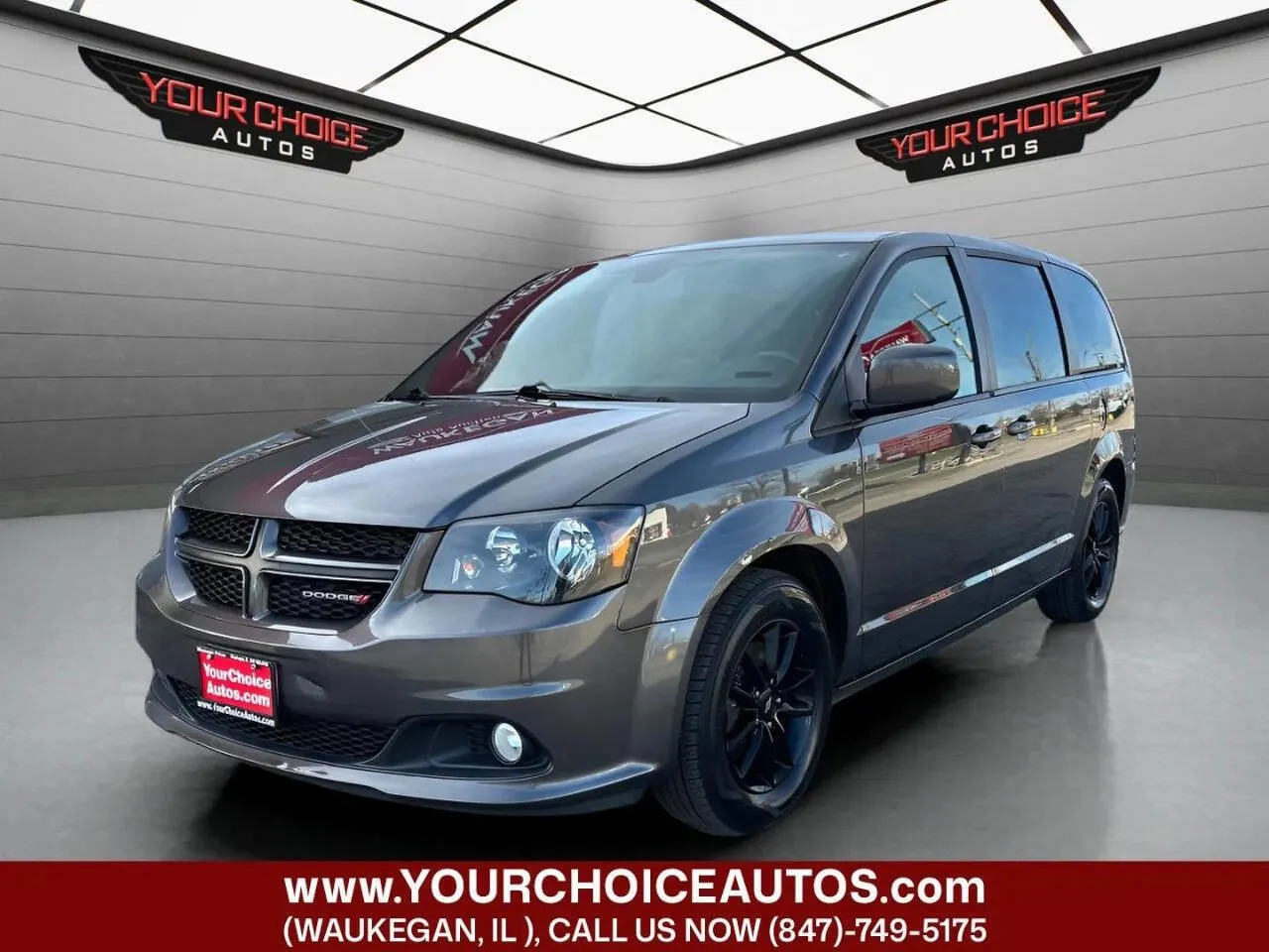 Gray 2019 Dodge Grand Caravan GT for sale in Waukegan, IL
