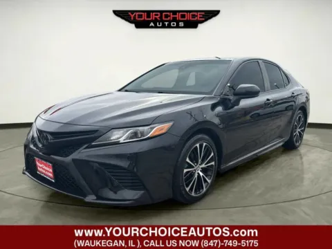 Black 2018 Toyota Camry SE 4dr Sedan for sale in Waukegan, IL