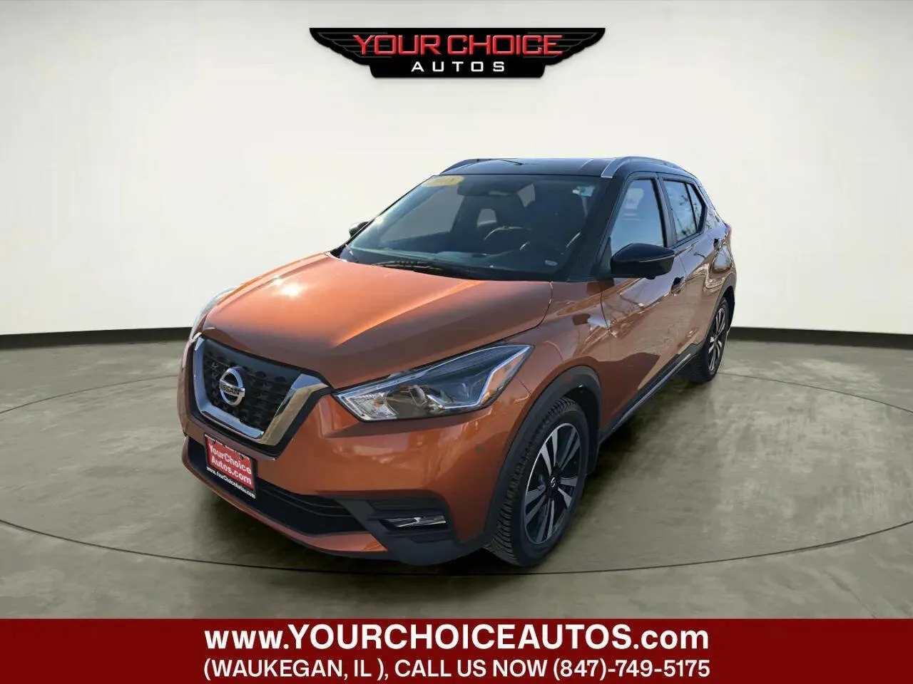 Orange 2018 Nissan Kicks SR for sale in Waukegan, IL