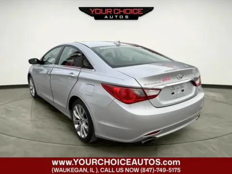 Another view of 2012 Hyundai Sonata 2.4L SE for sale in Waukegan, IL at Your Choice Autos - Waukegan