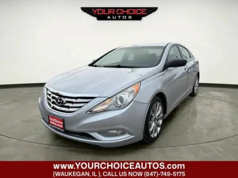 Silver 2012 Hyundai Sonata 2.4L SE for sale in Waukegan, IL