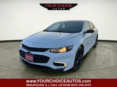 White 2018 Chevrolet Malibu LT for sale in Waukegan, IL