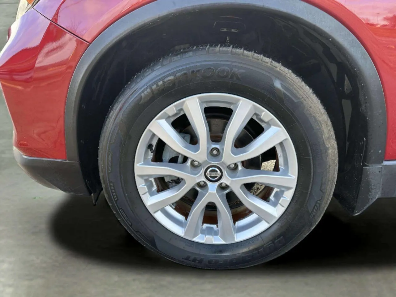 2017 Nissan Rogue SV - Photo 9