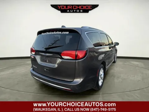 More photos of 2018 Chrysler Pacifica Touring L Plus at Your Choice Autos - Waukegan, IL