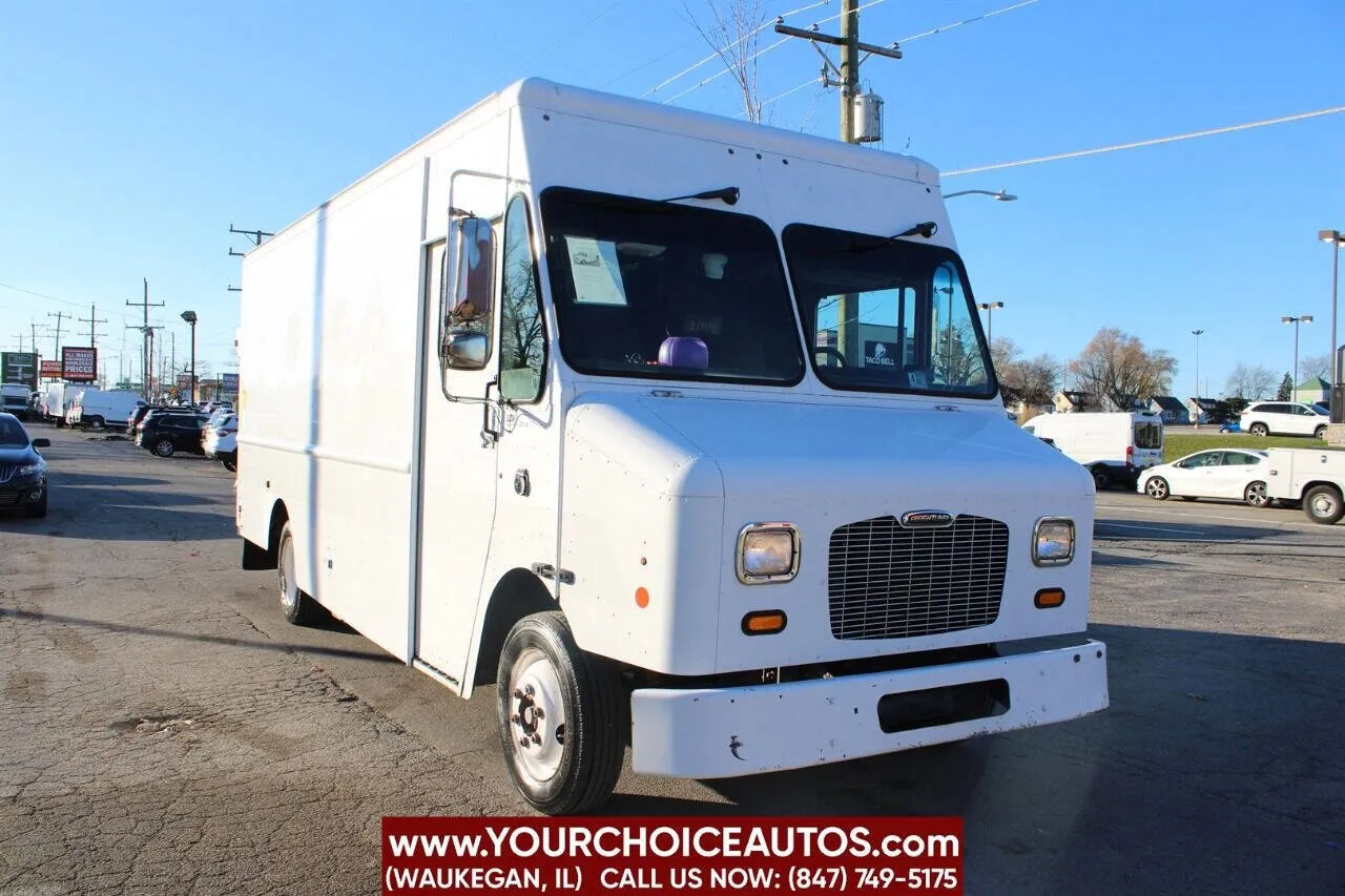 White 2012 Freightliner MT45 Chassis 4X2 Chassis for sale in Waukegan, IL