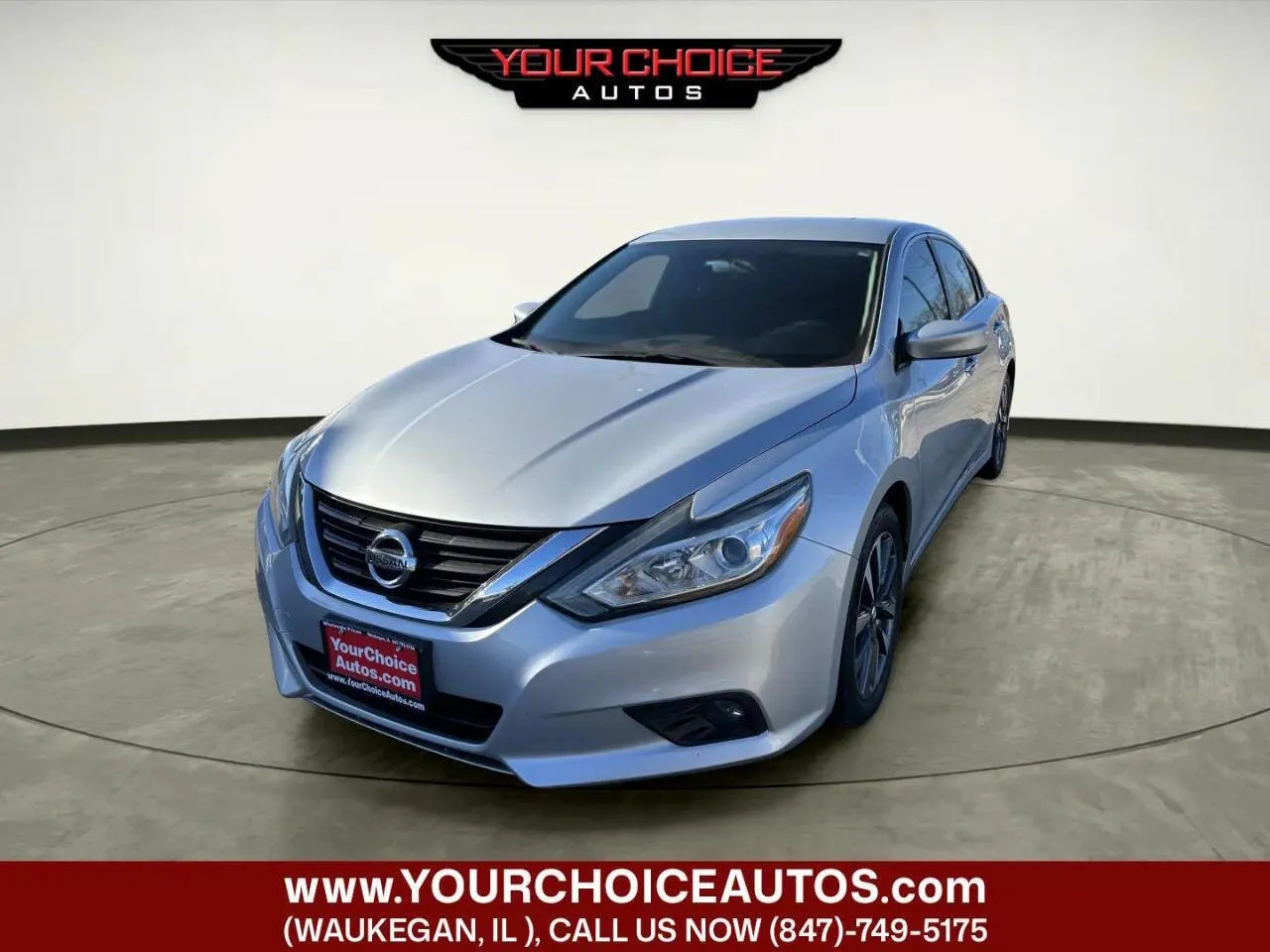 Silver 2016 Nissan Altima 2.5 SV 4dr Sedan for sale in Waukegan, IL