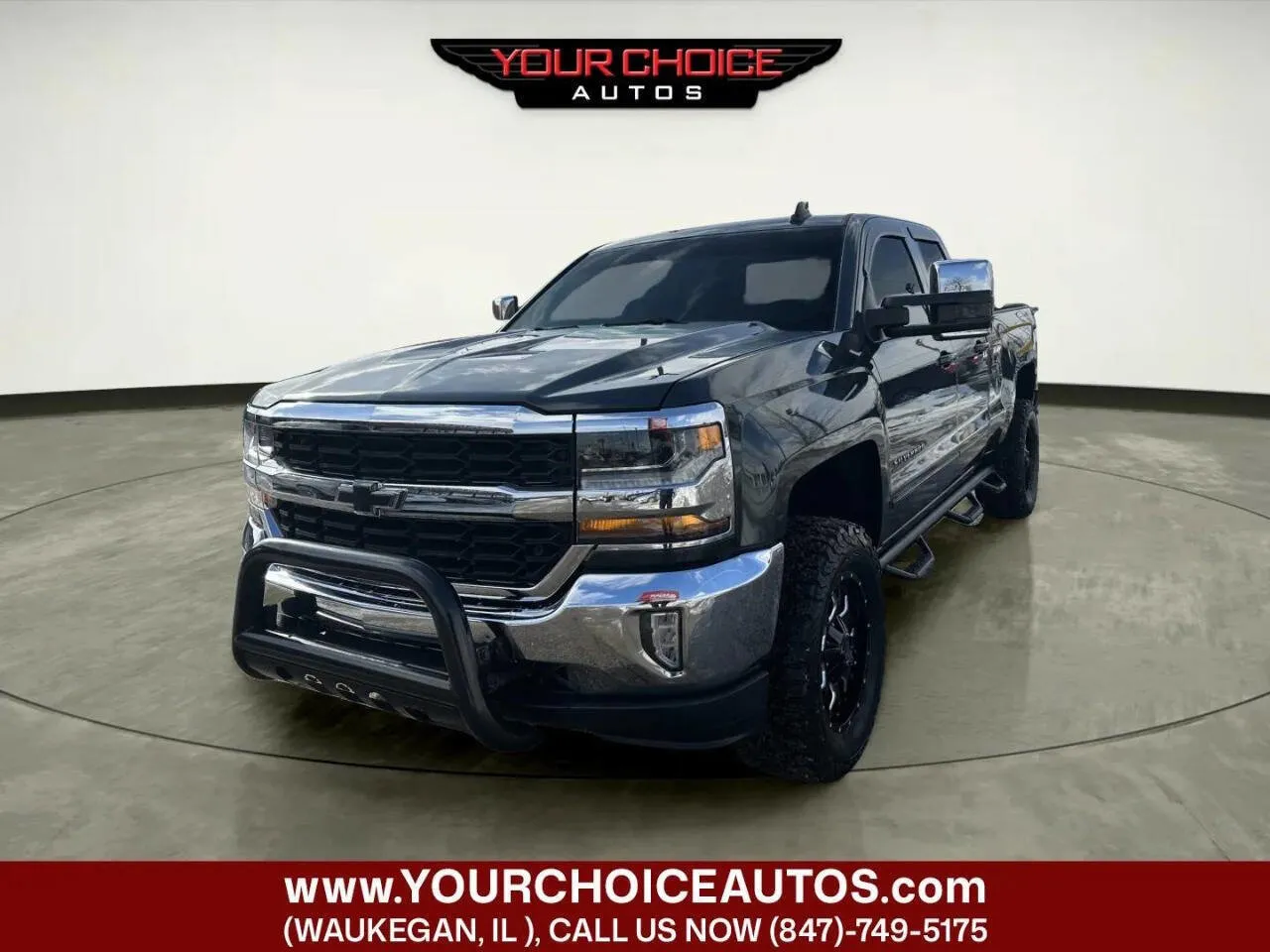 Gray 2017 Chevrolet Silverado 1500 LT for sale in Waukegan, IL