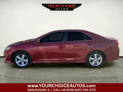 Photos of 2013 Toyota Camry SE 4dr Sedan for sale in Waukegan, IL at Your Choice Autos - Waukegan