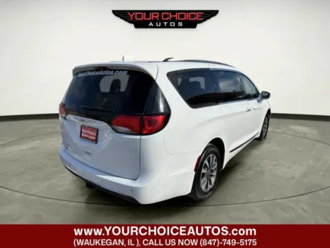 More photos of 2020 Chrysler Pacifica Touring L Plus at Your Choice Autos - Waukegan, IL